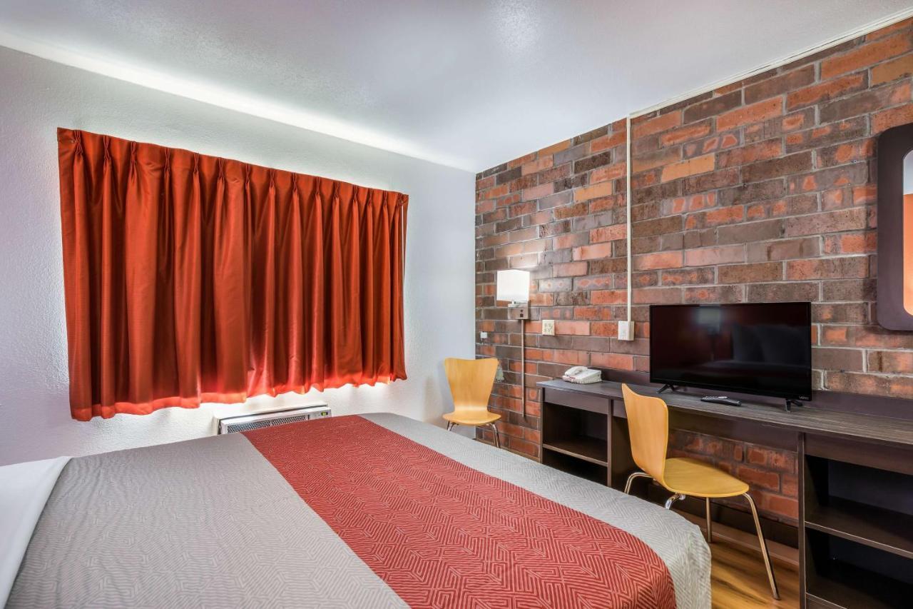 Motel 6-Madison, Wi - East Eksteriør bilde