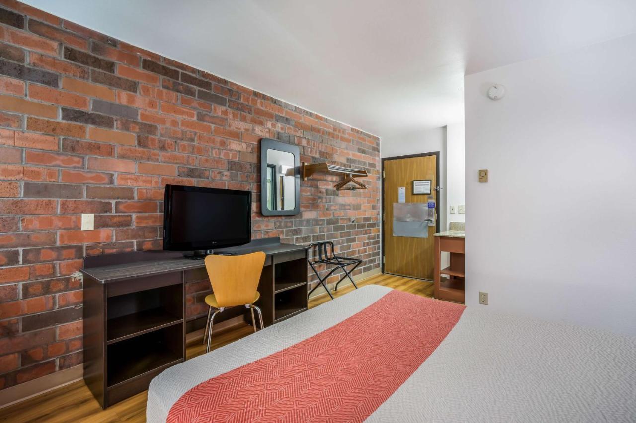Motel 6-Madison, Wi - East Eksteriør bilde