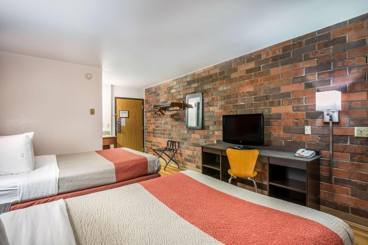 Motel 6-Madison, Wi - East Eksteriør bilde