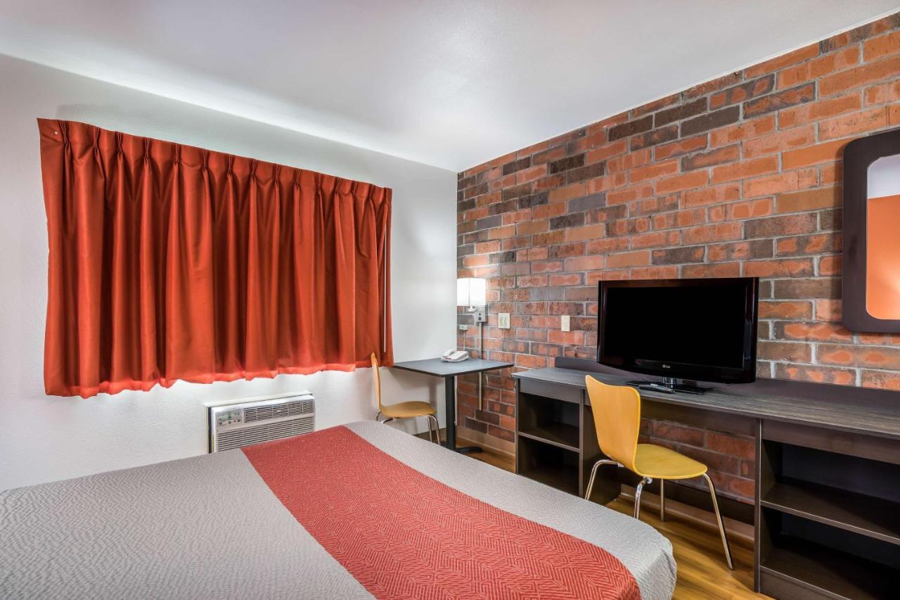 Motel 6-Madison, Wi - East Eksteriør bilde