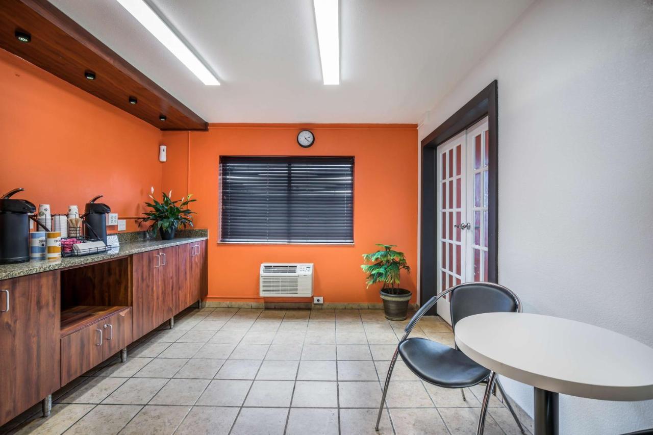 Motel 6-Madison, Wi - East Eksteriør bilde